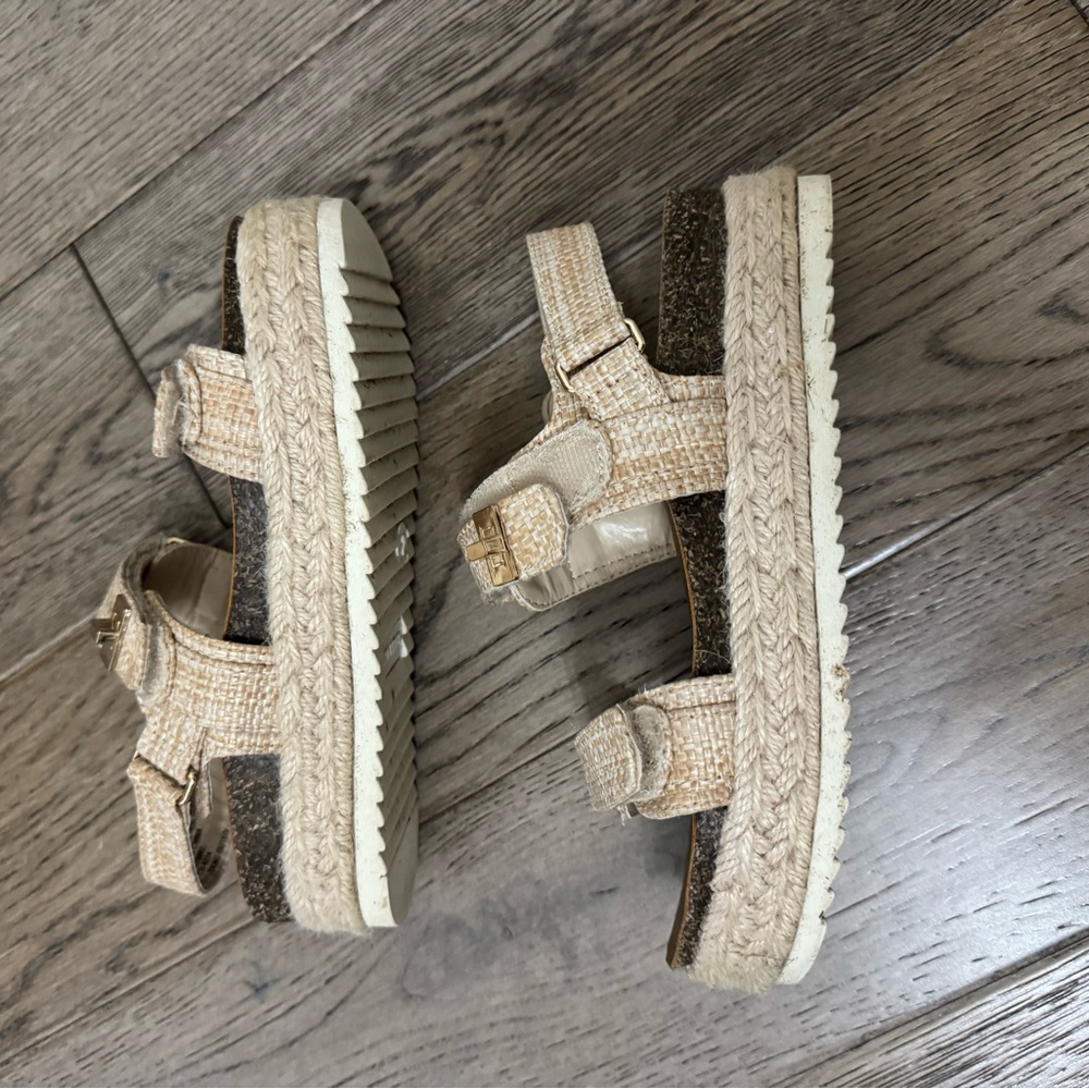 EUC- barley worn Kids Beige Espadrille Platform Sandals